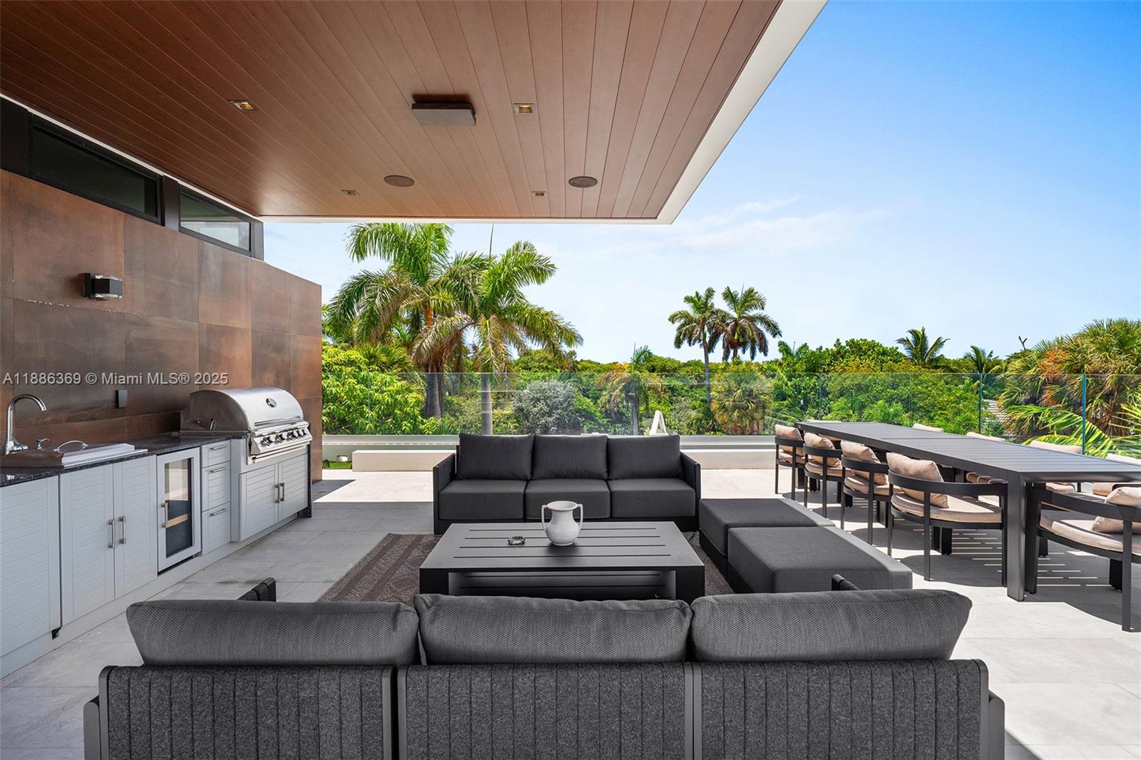 3306 NE 16th St Fort Lauderdale, FL 33304