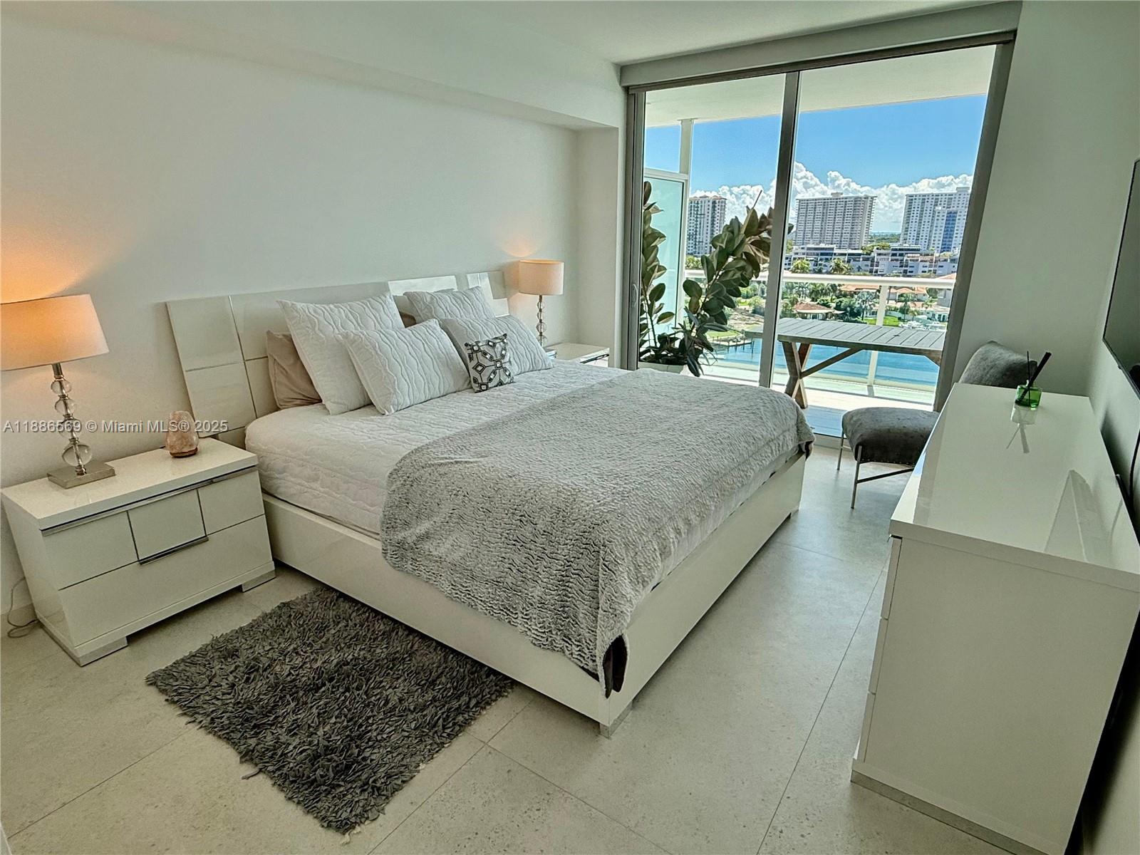 image Condo East9