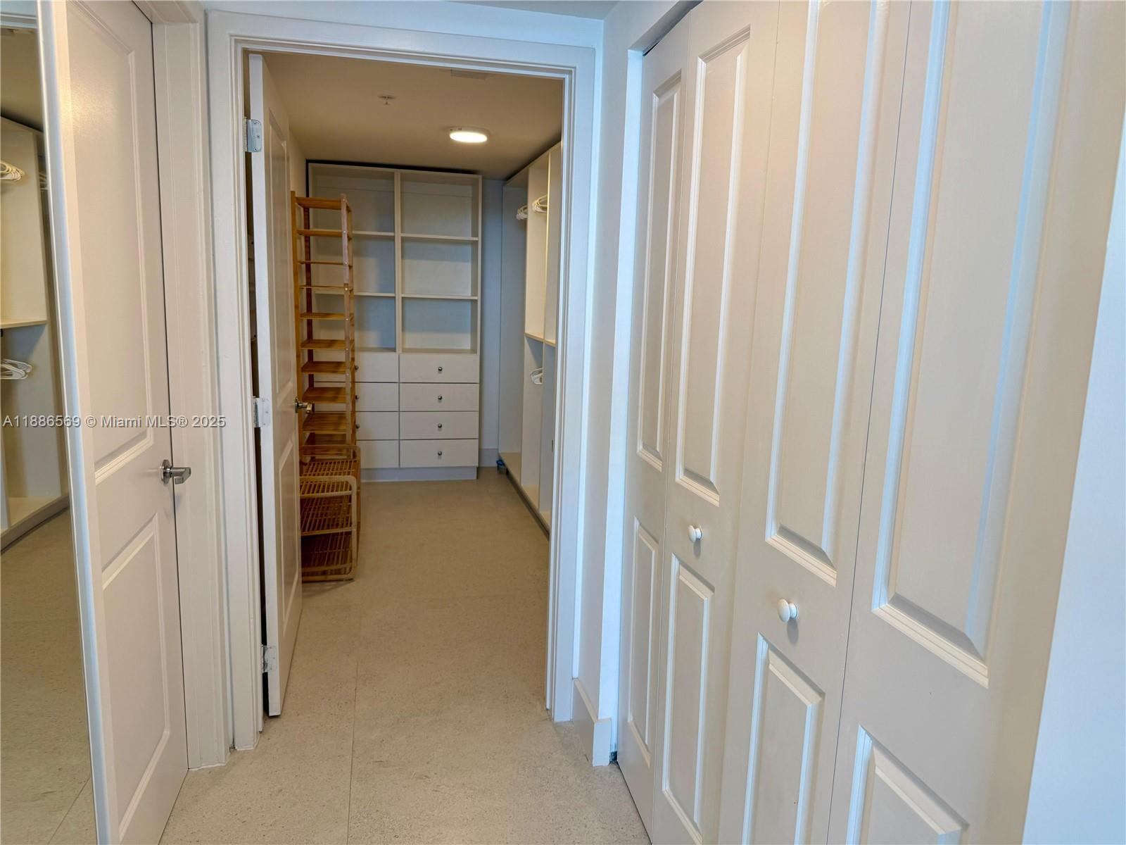 image Condo East13