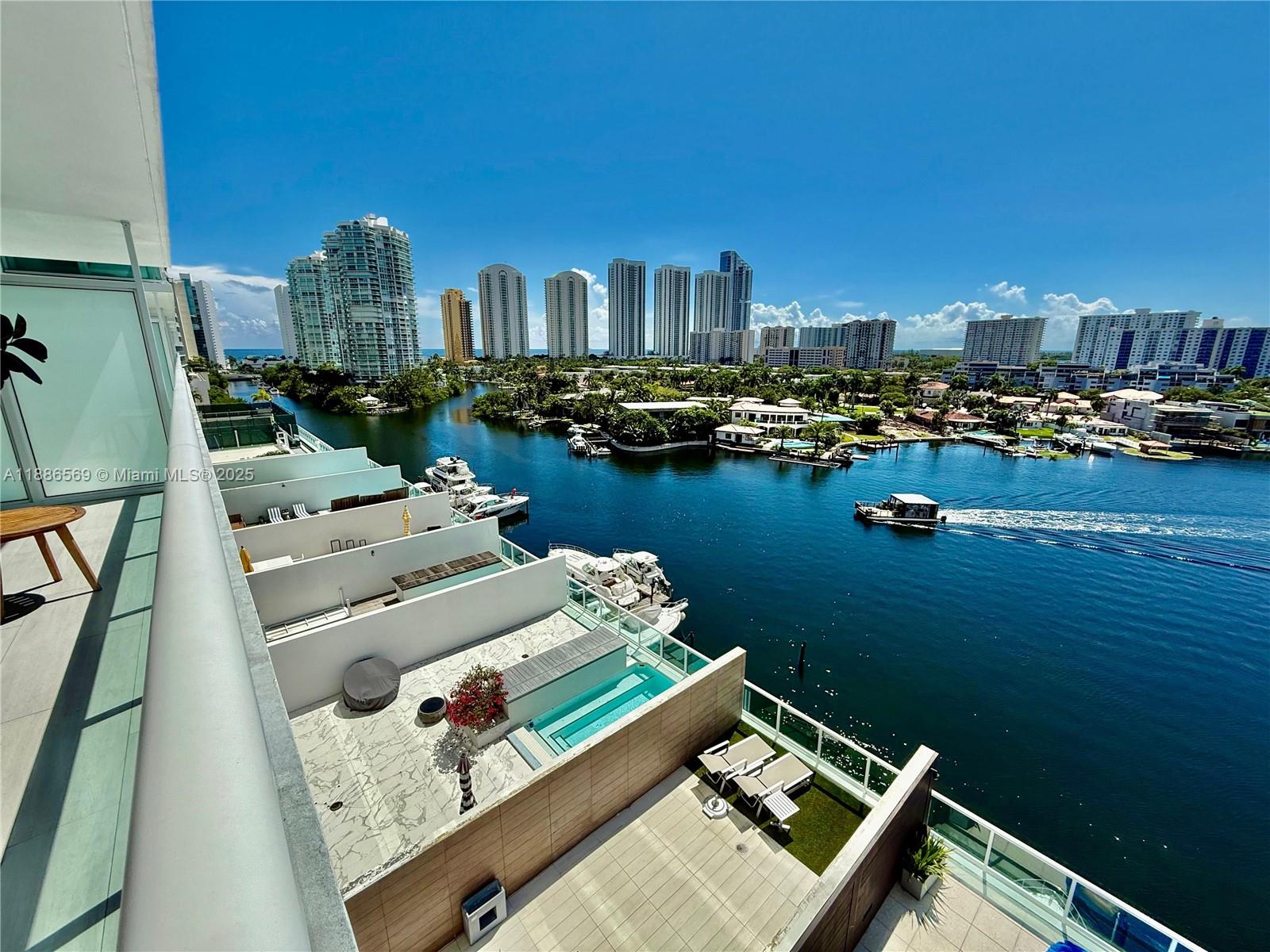 image Condo East20