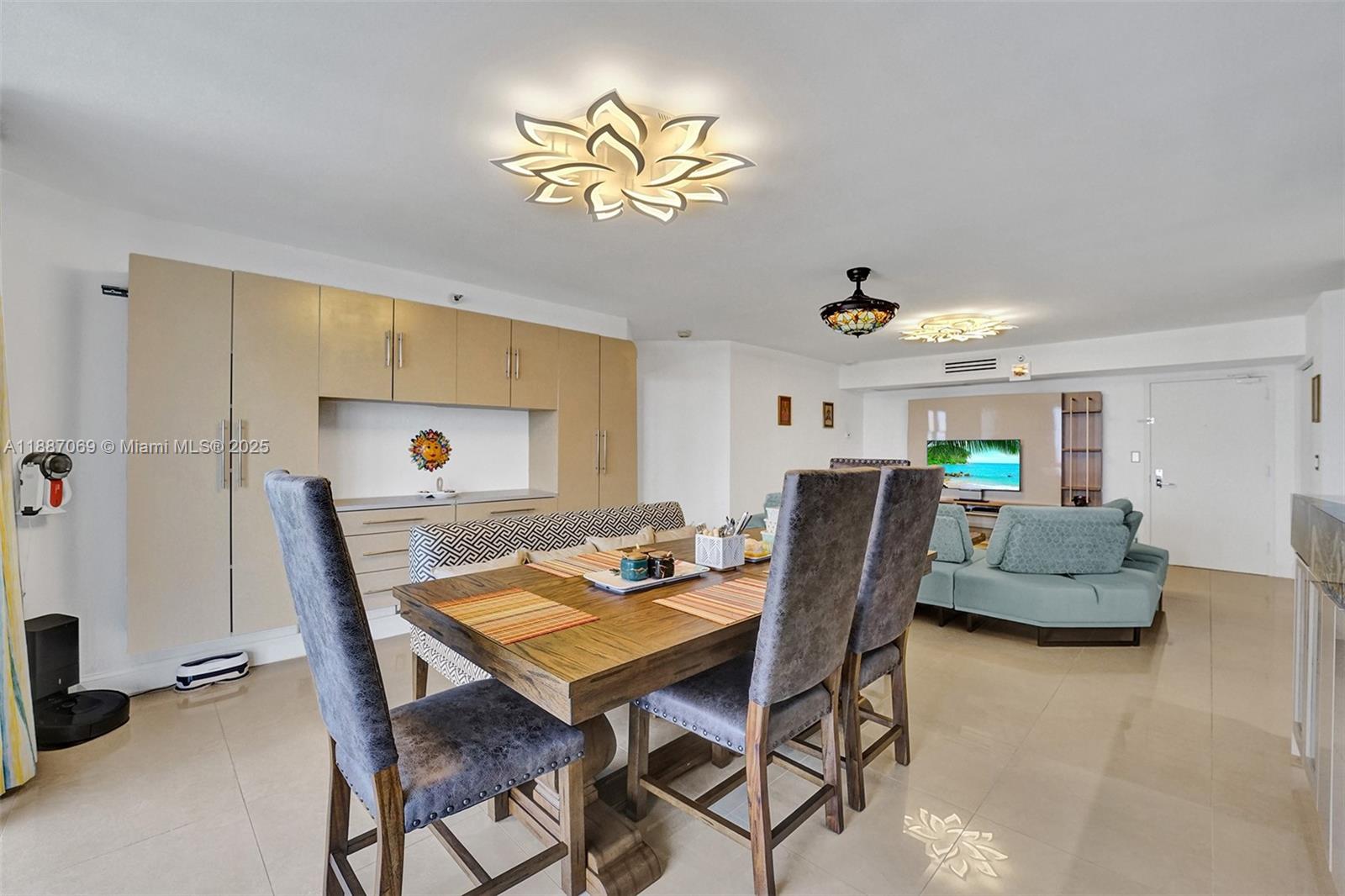 3530 Mystic Pointe Dr #2002 Aventura, FL 33180