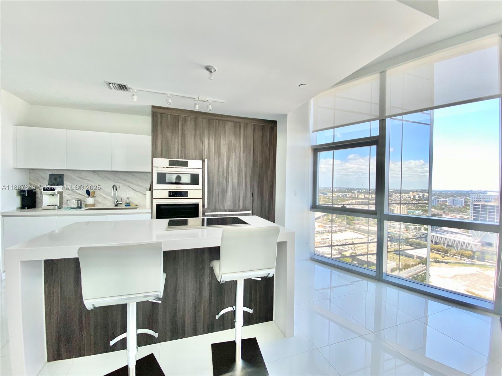 851 NE 1st Ave #2802