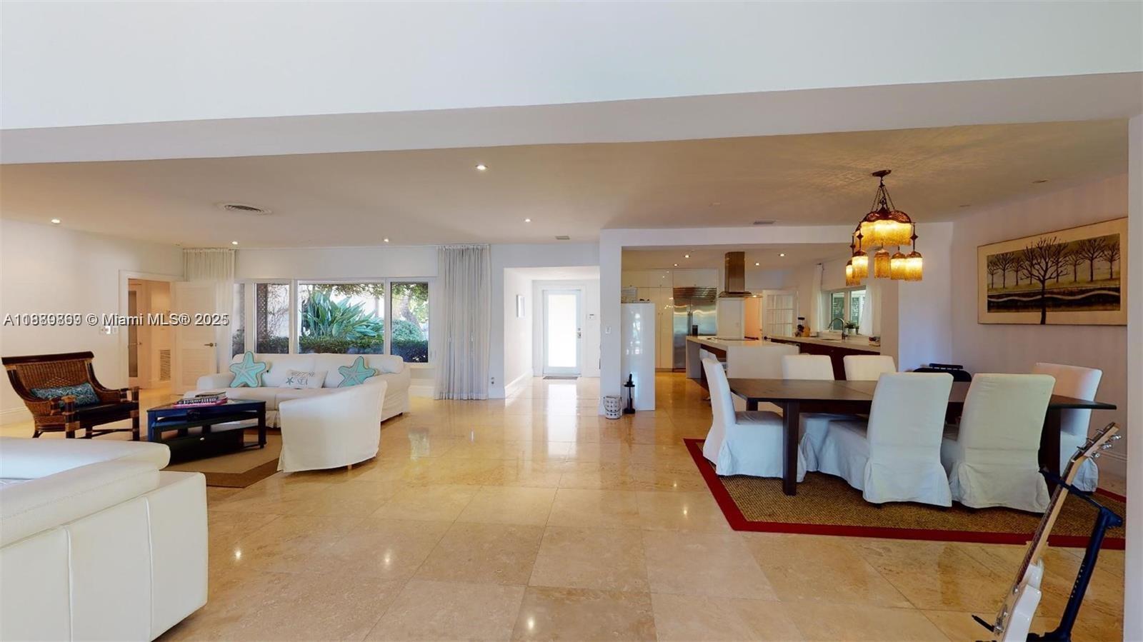 6015 Pine Tree Dr Miami Beach, FL 33140 6015 Pine Tree Dr Miami Beach, FL 33140