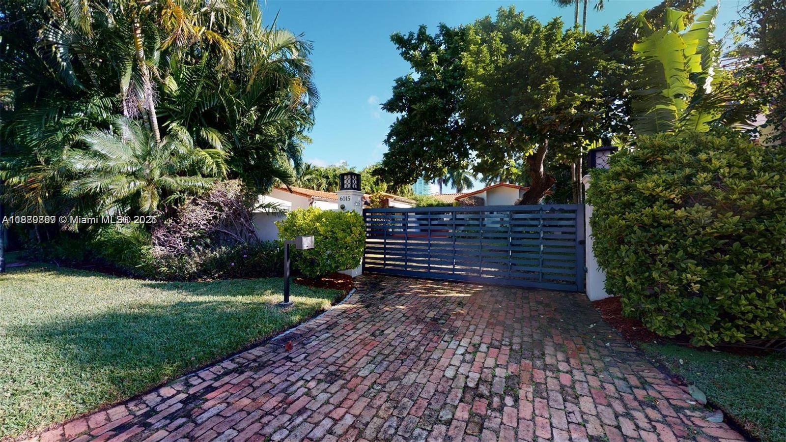 6015 Pine Tree Dr Miami Beach, FL 33140 6015 Pine Tree Dr Miami Beach, FL 33140