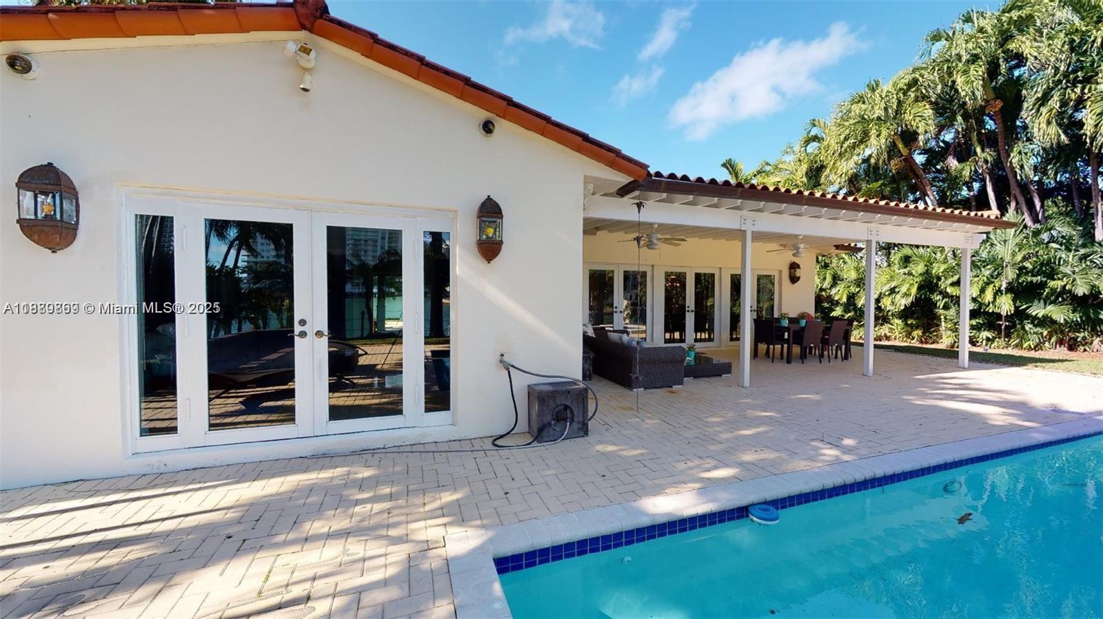 6015 Pine Tree Dr Miami Beach, FL 33140 6015 Pine Tree Dr Miami Beach, FL 33140