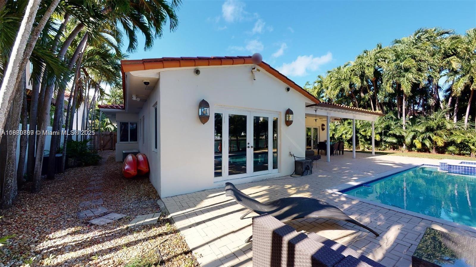6015 Pine Tree Dr Miami Beach, FL 33140 6015 Pine Tree Dr Miami Beach, FL 33140