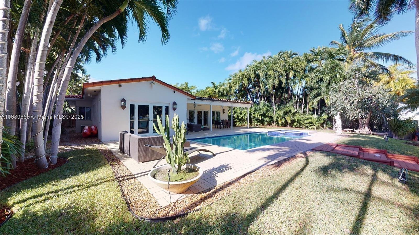 6015 Pine Tree Dr Miami Beach, FL 33140 6015 Pine Tree Dr Miami Beach, FL 33140