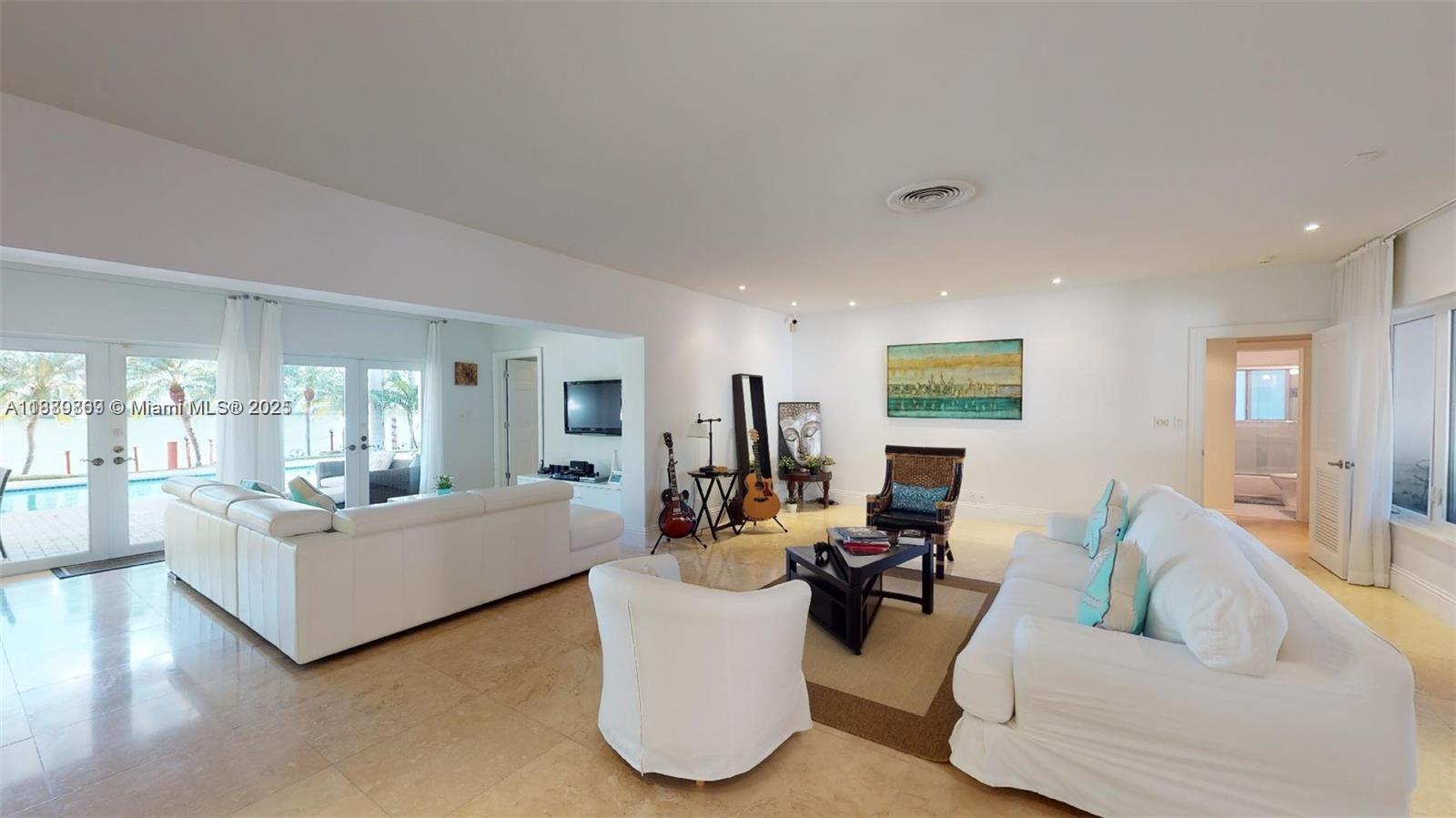 6015 Pine Tree Dr Miami Beach, FL 33140 6015 Pine Tree Dr Miami Beach, FL 33140
