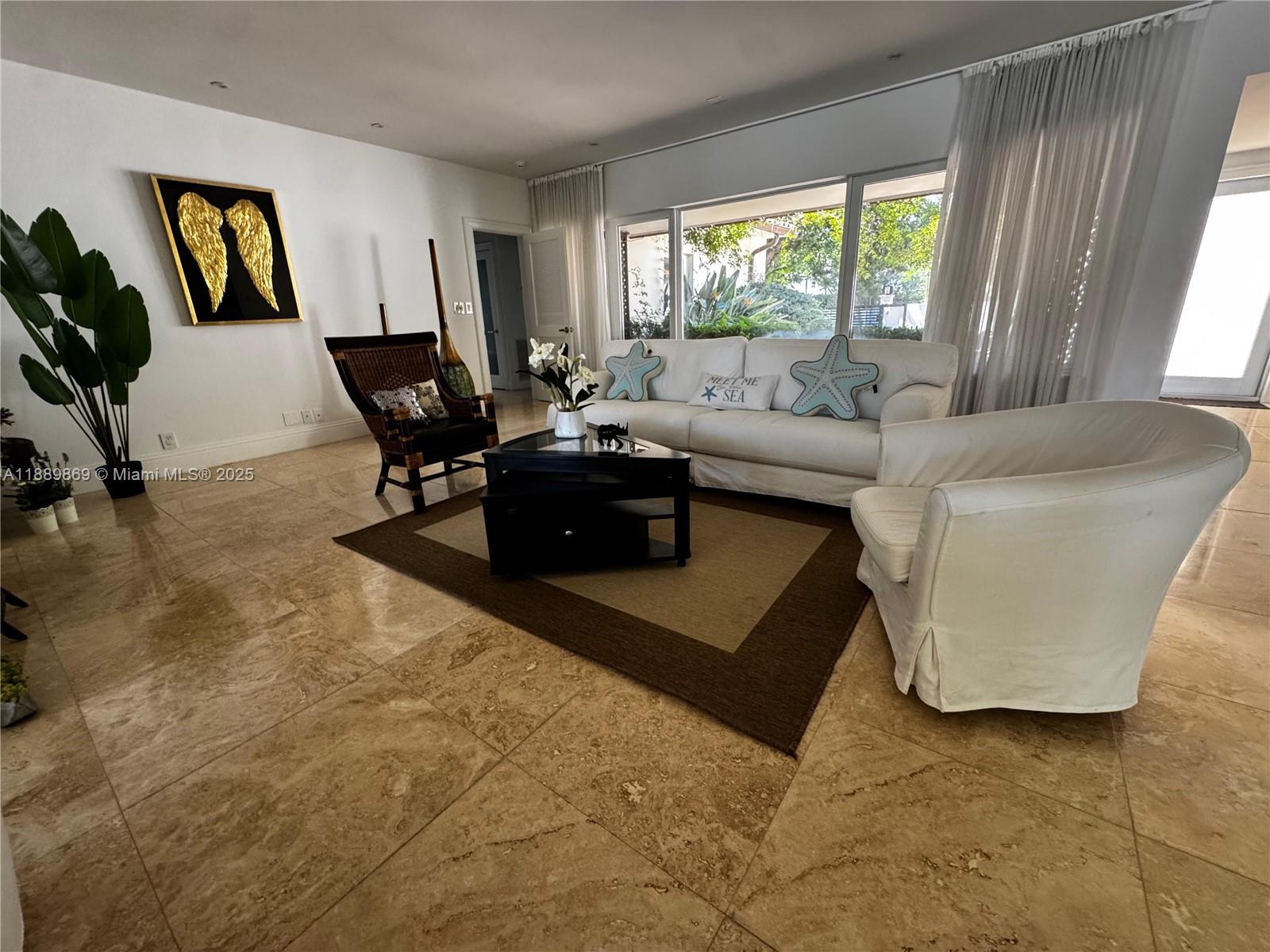 6015 Pine Tree Dr Miami Beach, FL 33140 6015 Pine Tree Dr Miami Beach, FL 33140