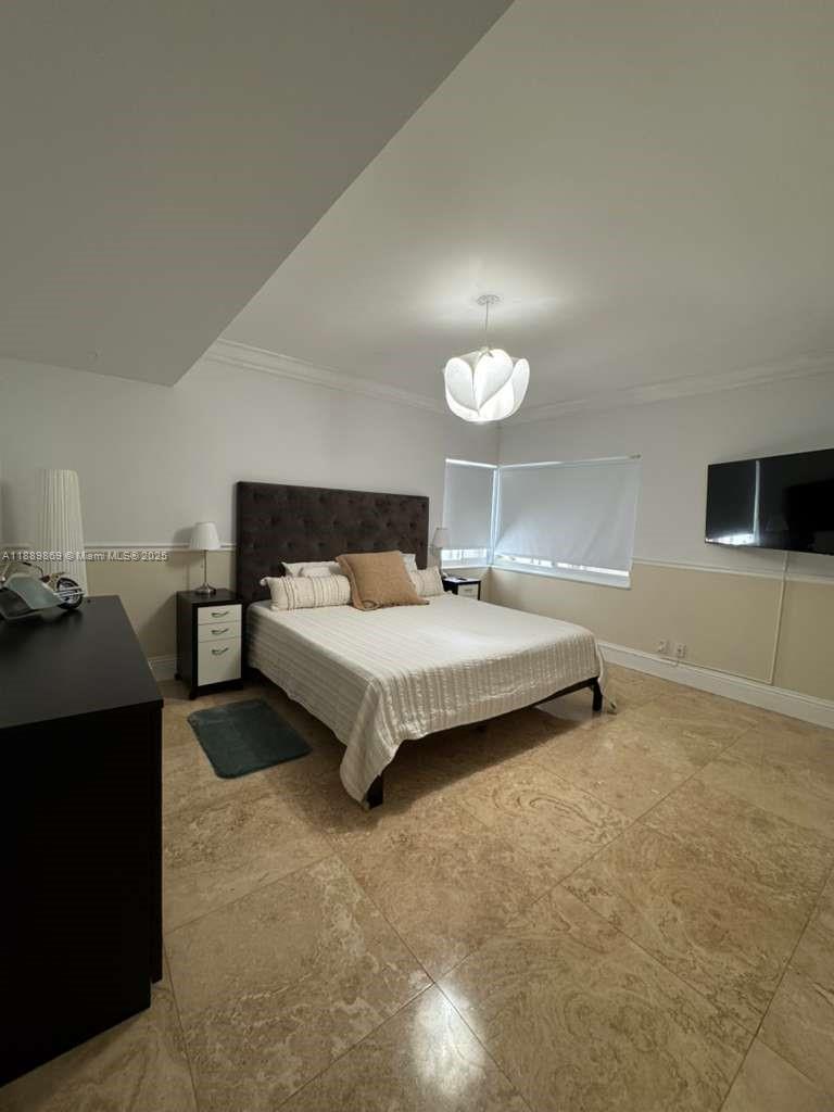 6015 Pine Tree Dr Miami Beach, FL 33140 6015 Pine Tree Dr Miami Beach, FL 33140