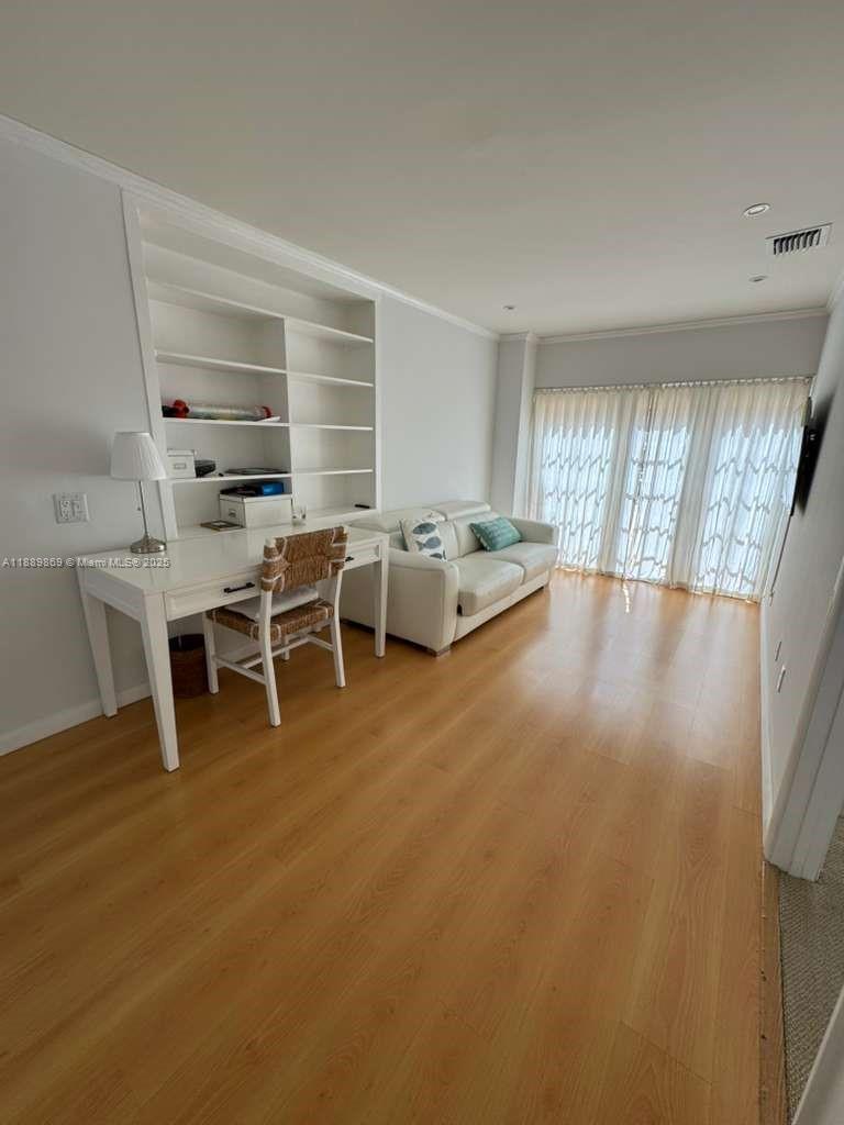 6015 Pine Tree Dr Miami Beach, FL 33140 6015 Pine Tree Dr Miami Beach, FL 33140