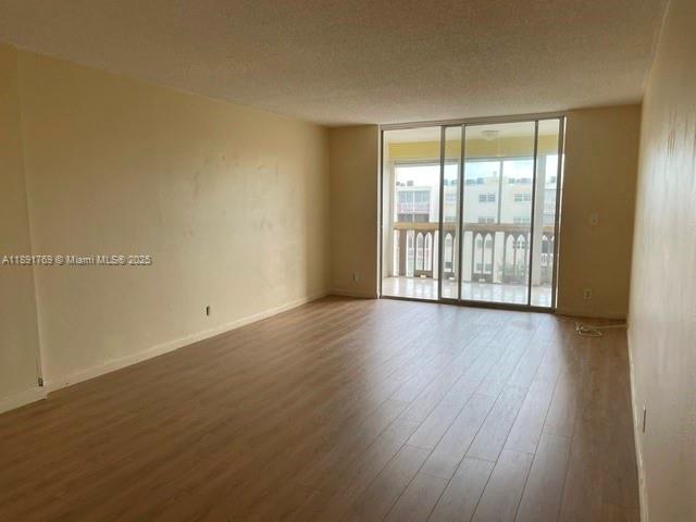 1001 NE 14th Ave #706