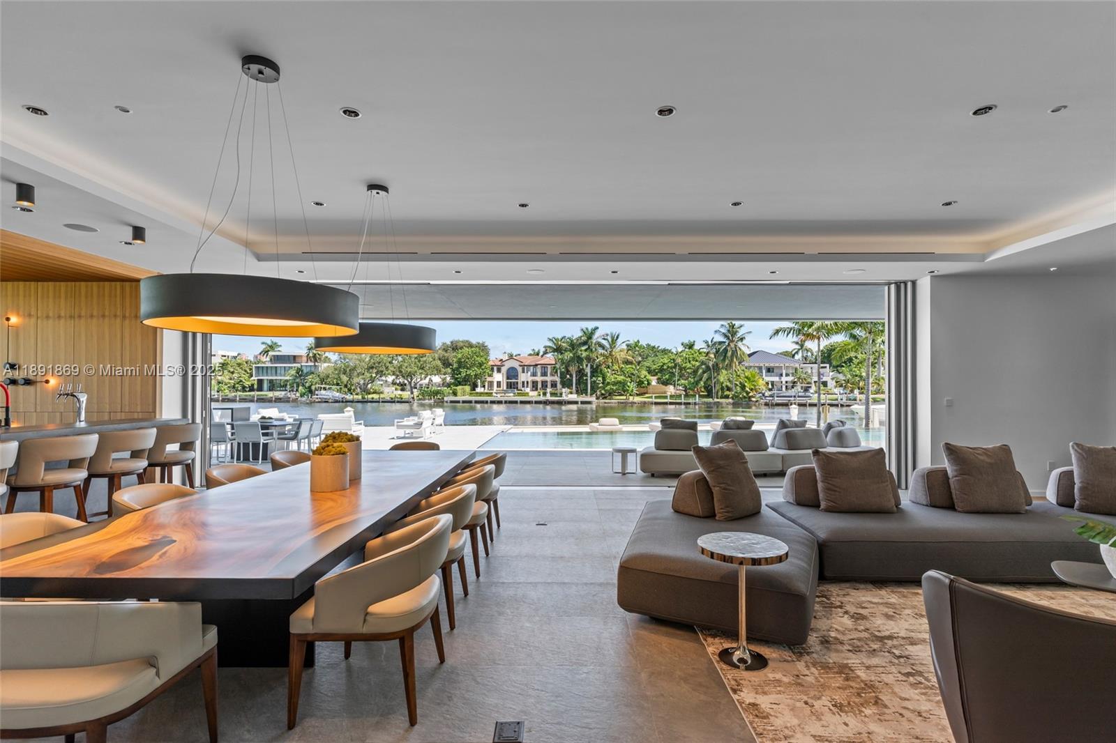 2131 NE 15th St Fort Lauderdale, FL 33304