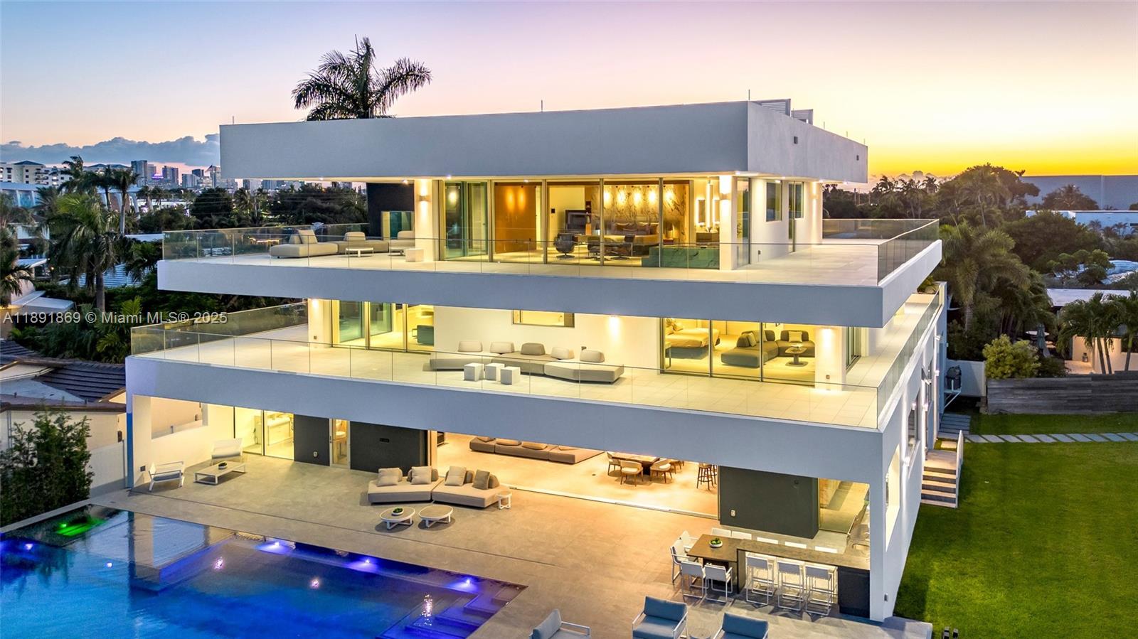 2131 NE 15th St Fort Lauderdale, FL 33304