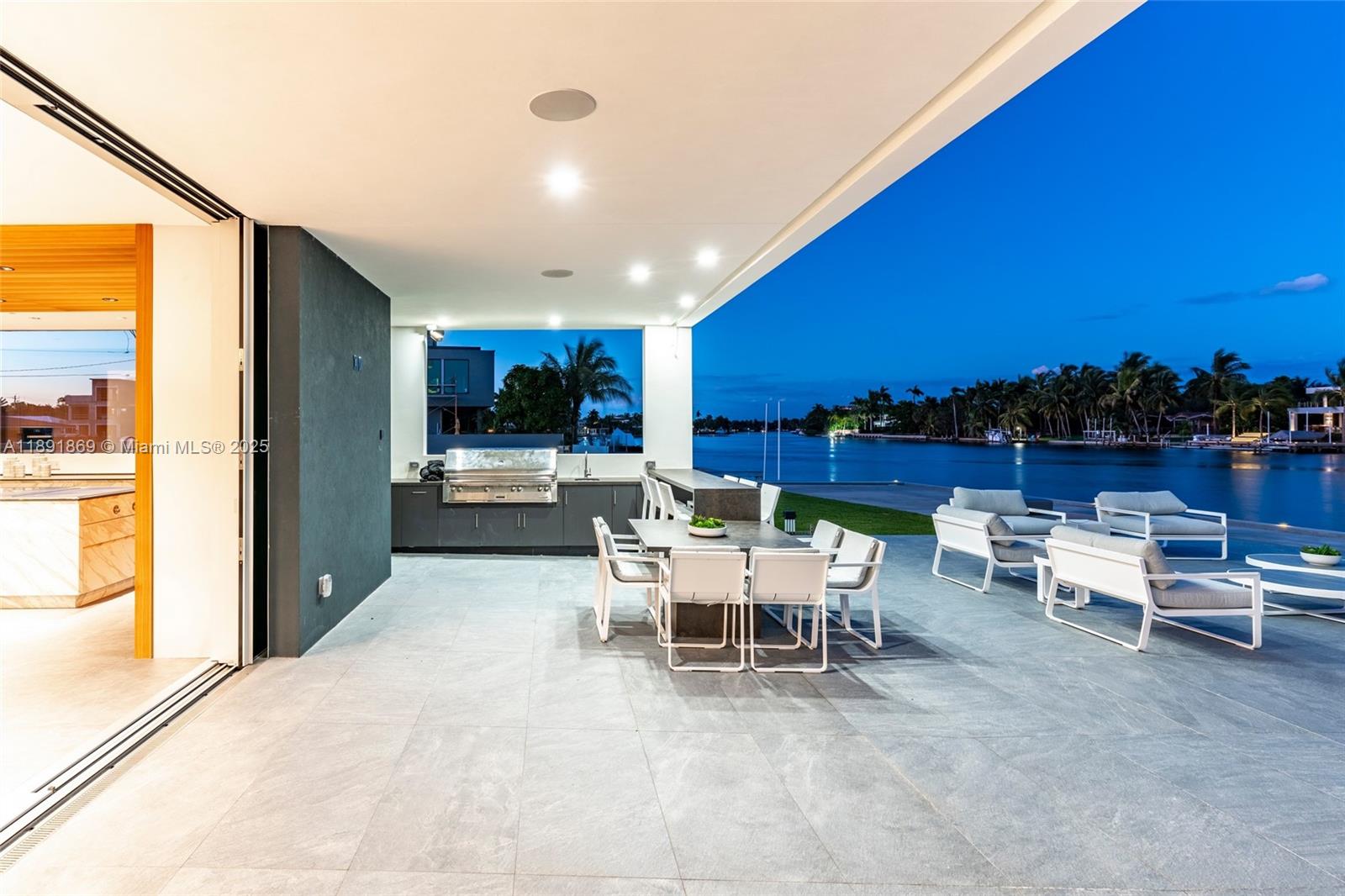 2131 NE 15th St Fort Lauderdale, FL 33304