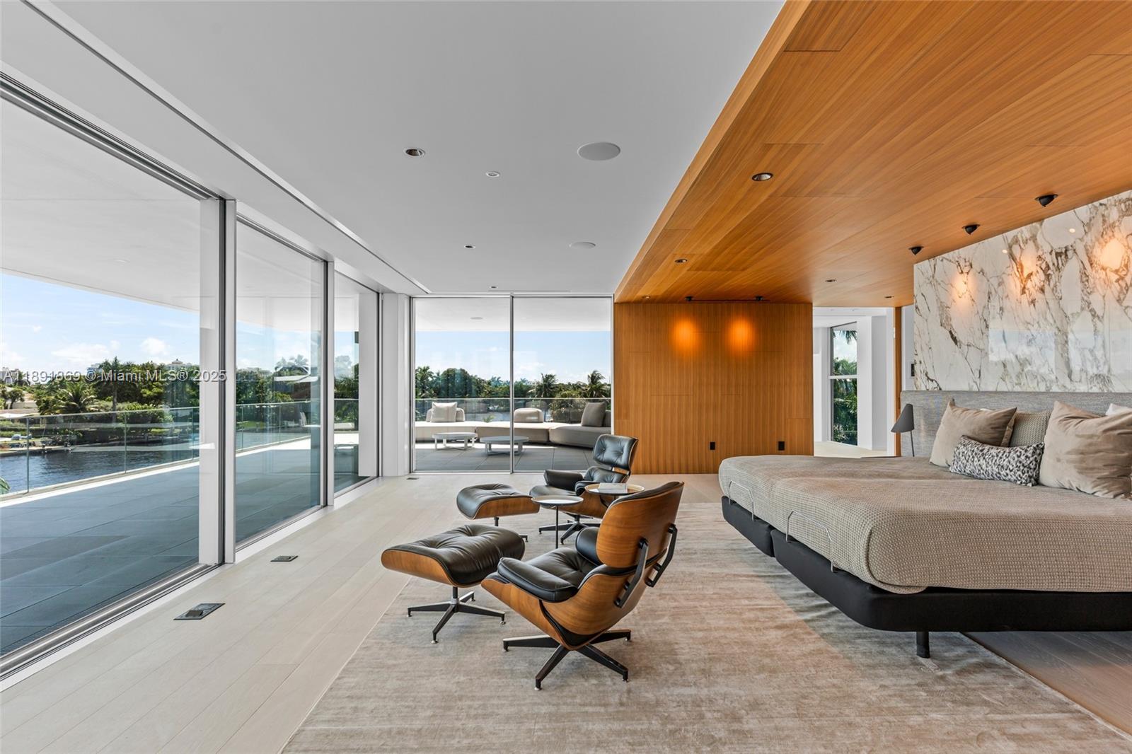 2131 NE 15th St Fort Lauderdale, FL 33304