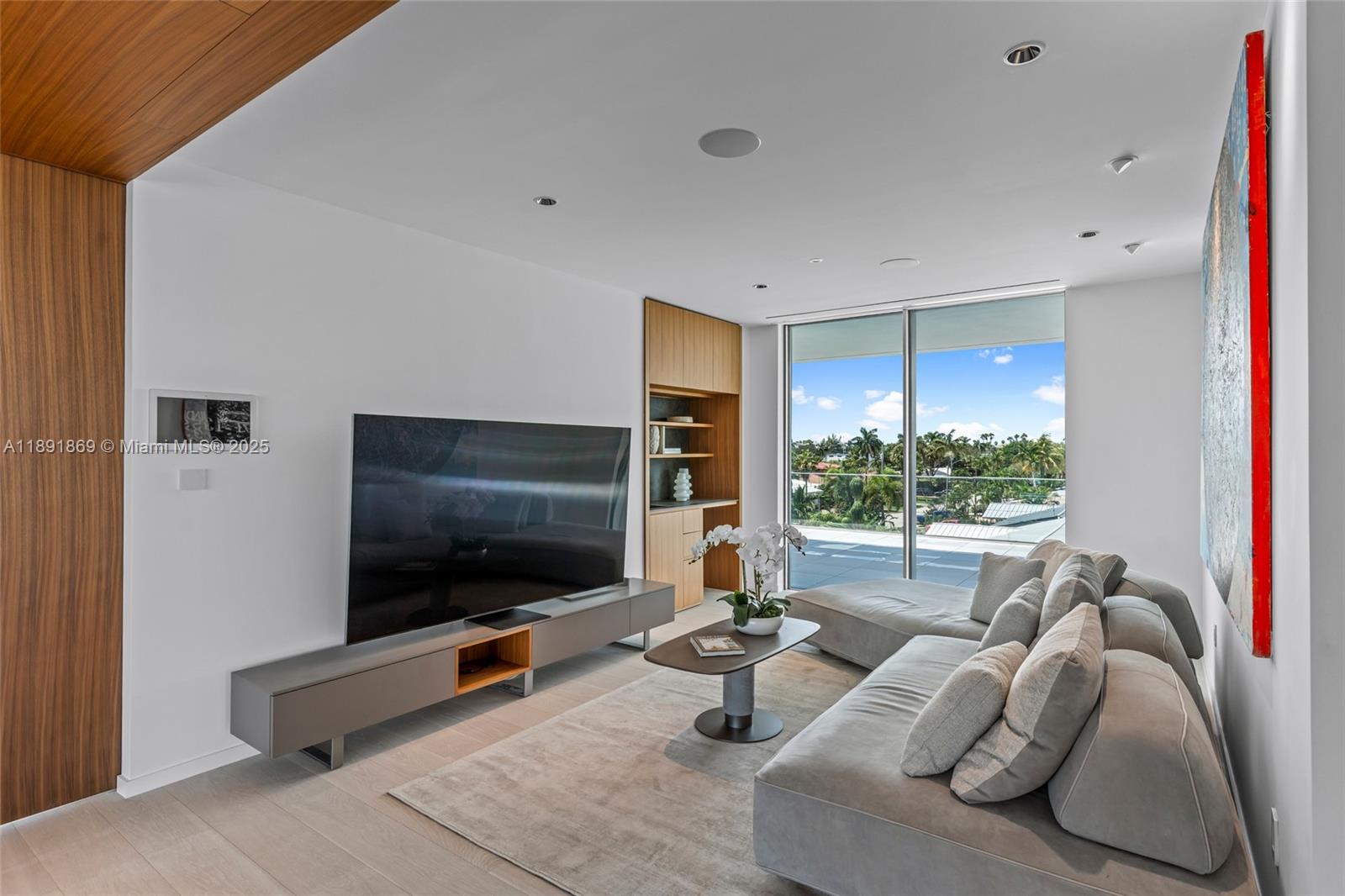 2131 NE 15th St Fort Lauderdale, FL 33304