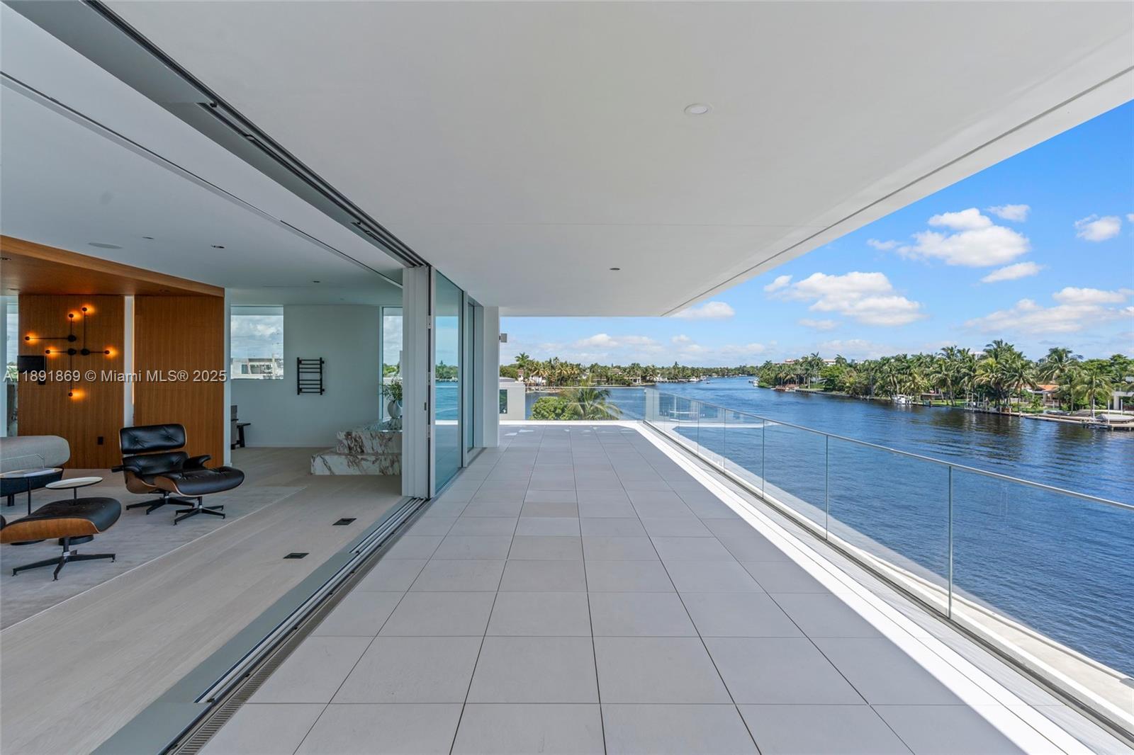 2131 NE 15th St Fort Lauderdale, FL 33304