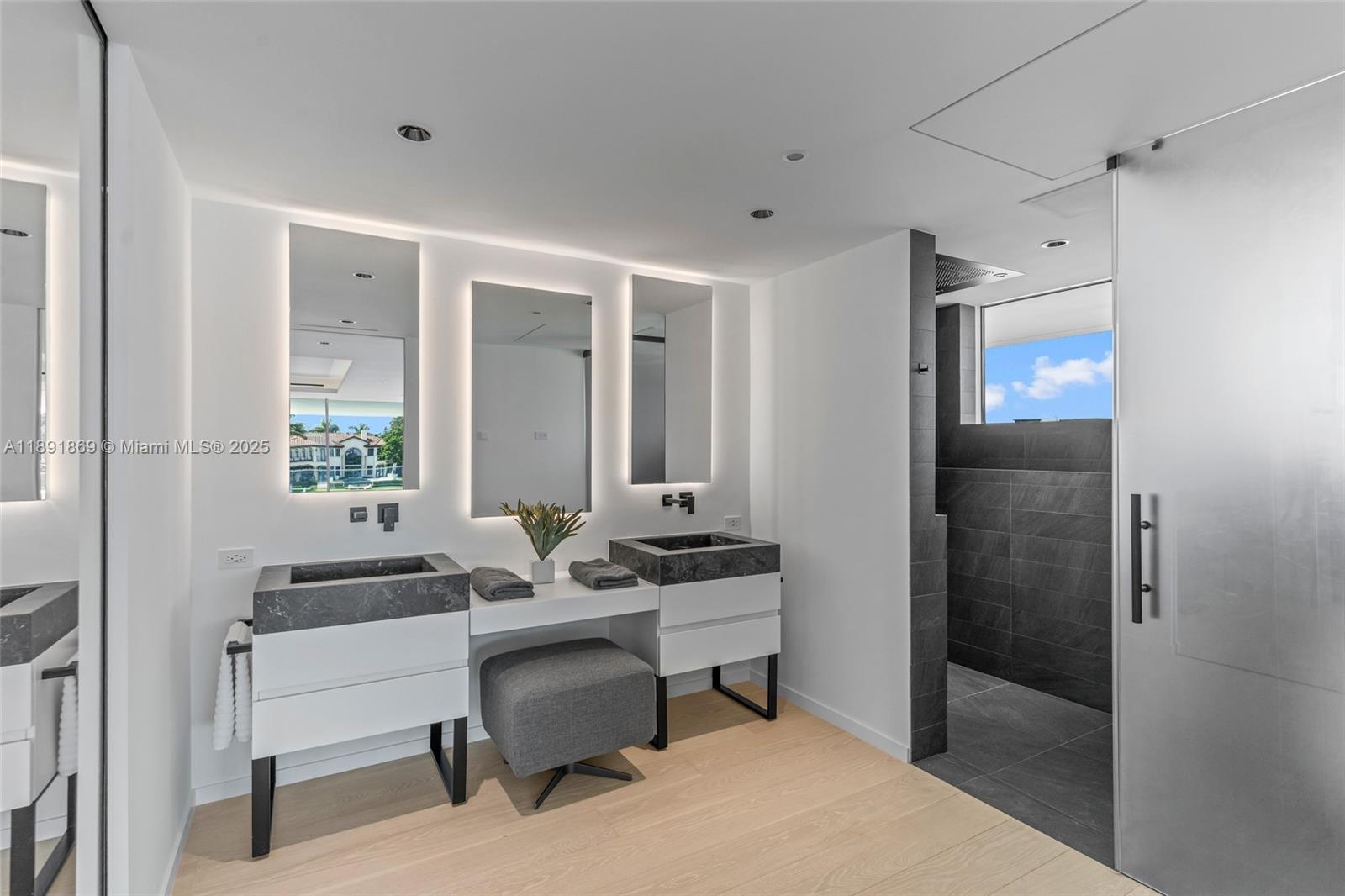 2131 NE 15th St Fort Lauderdale, FL 33304