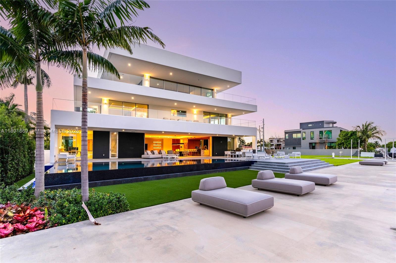 2131 NE 15th St Fort Lauderdale, FL 33304