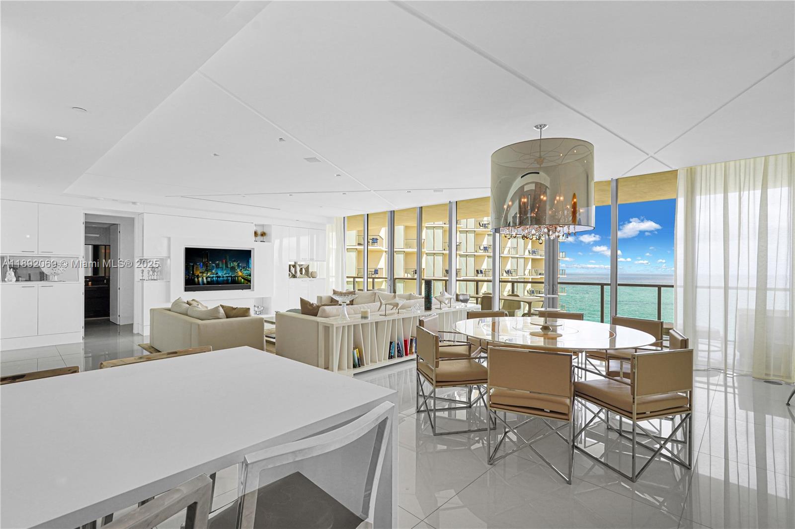 image St Regis Bal Harbour11