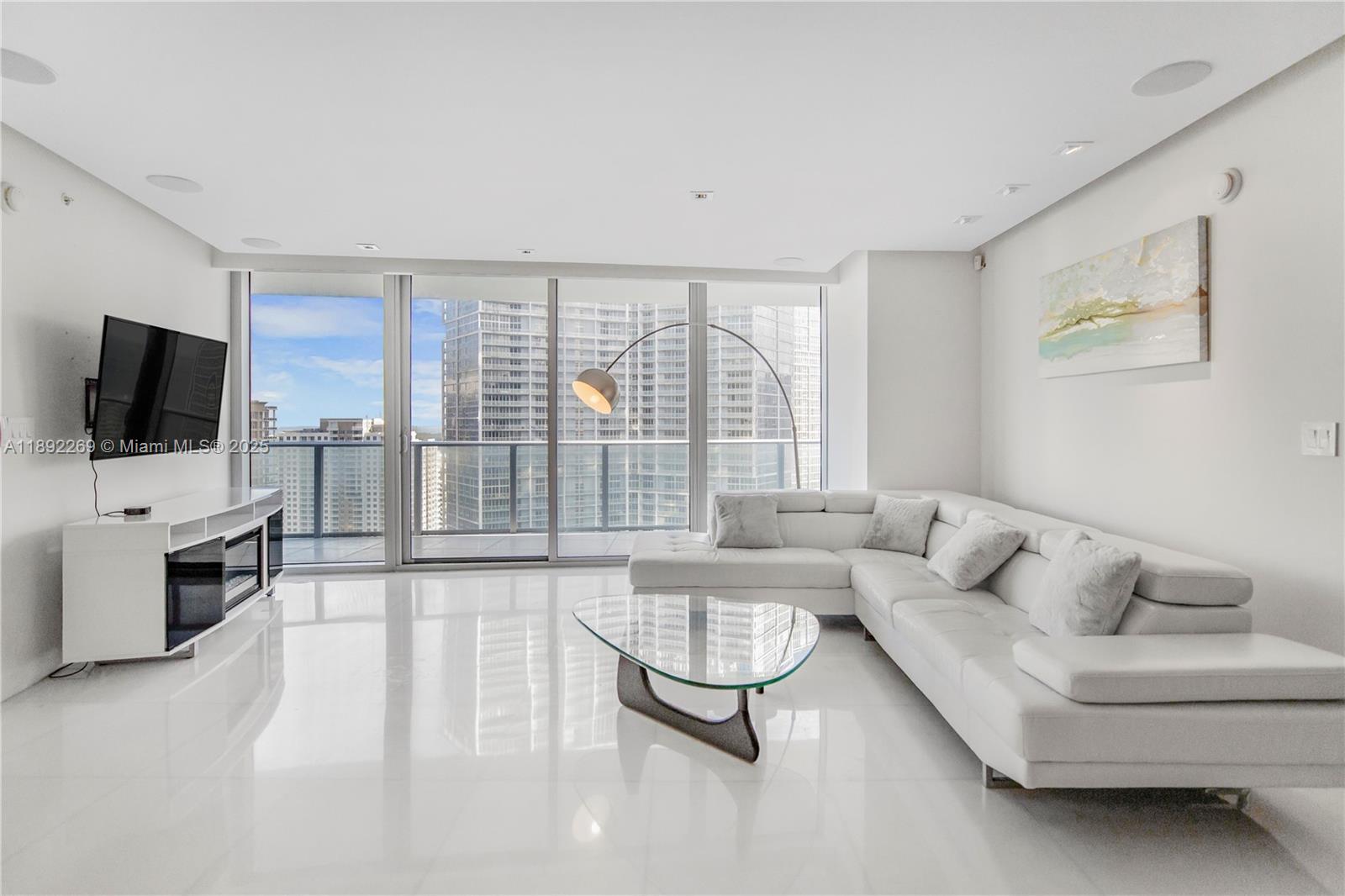 200 Biscayne Blvd Way #3508