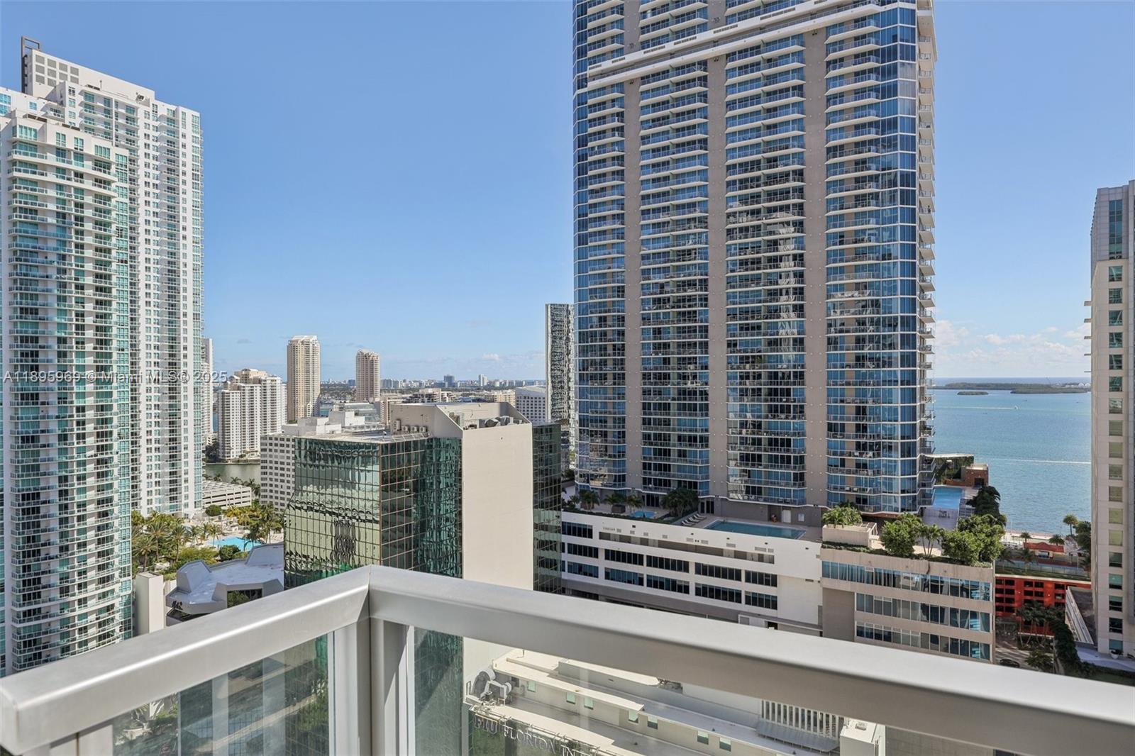 1060 Brickell Ave #2607