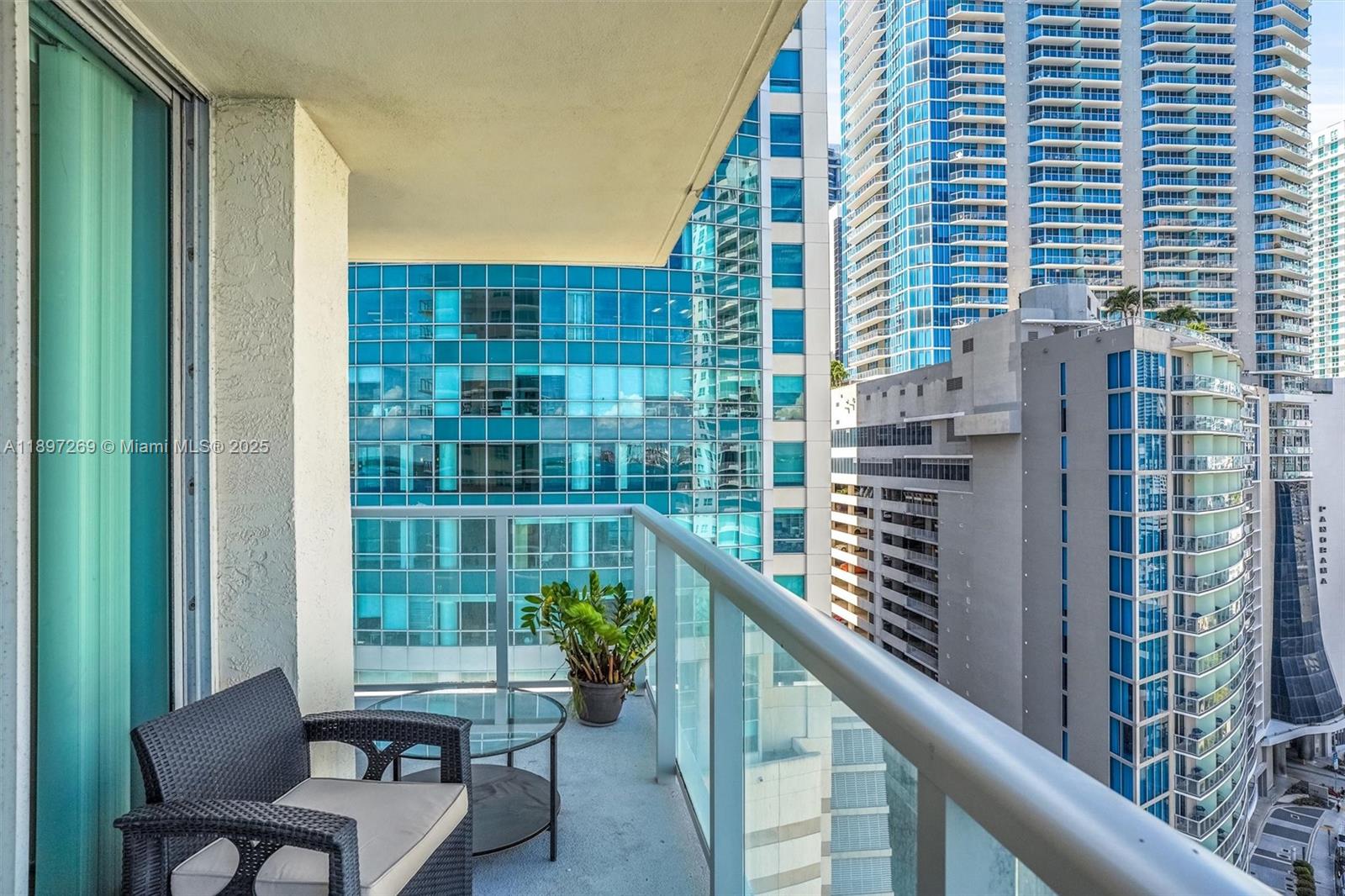 image The Mark On Brickell15