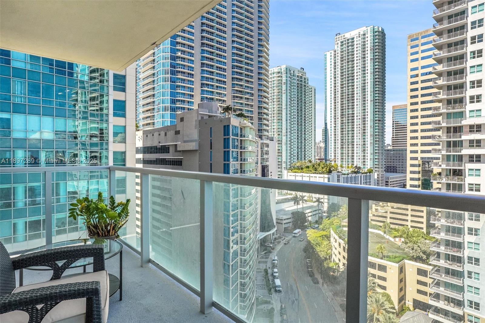 image The Mark On Brickell16