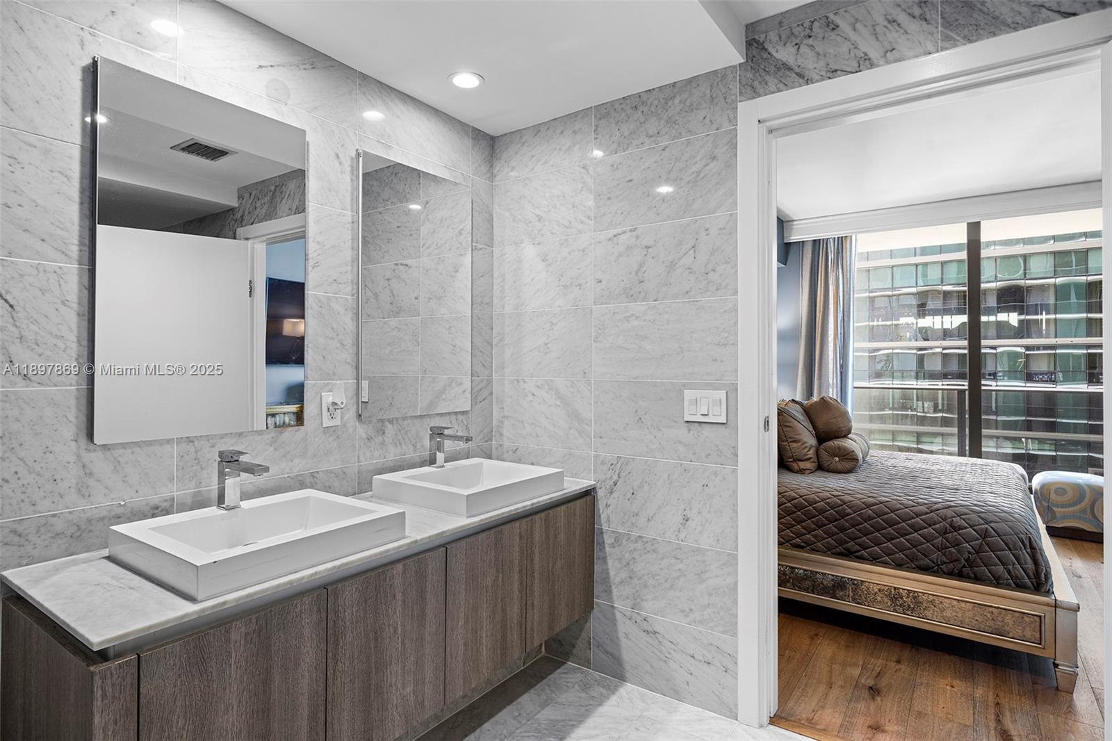 image Sls Lux Brickell14
