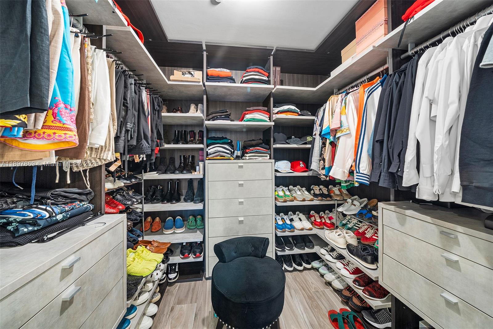 image Sls Lux Brickell17