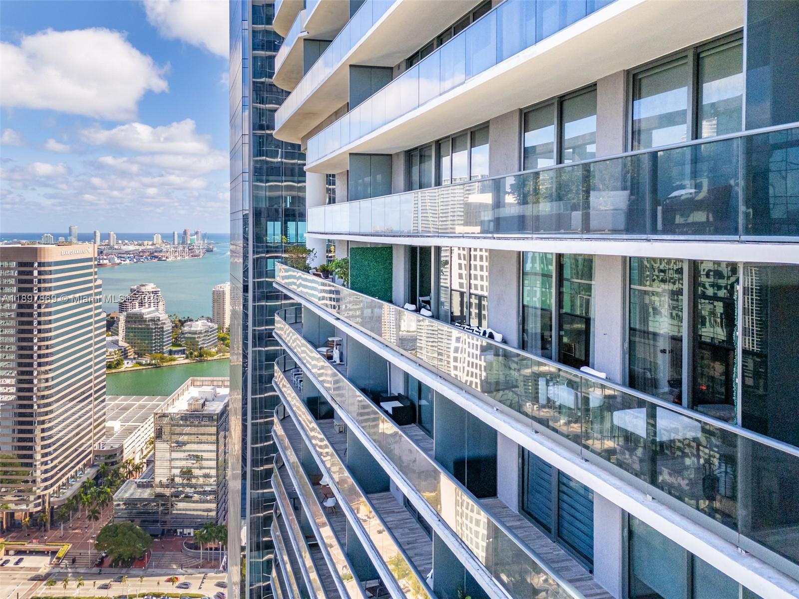 image Sls Lux Brickell31
