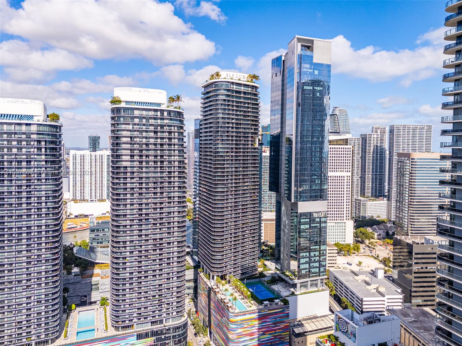 image Sls Lux Brickell37