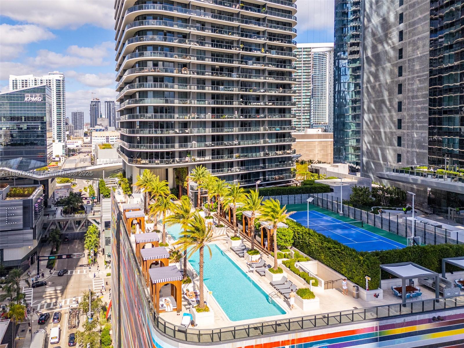image Sls Lux Brickell38