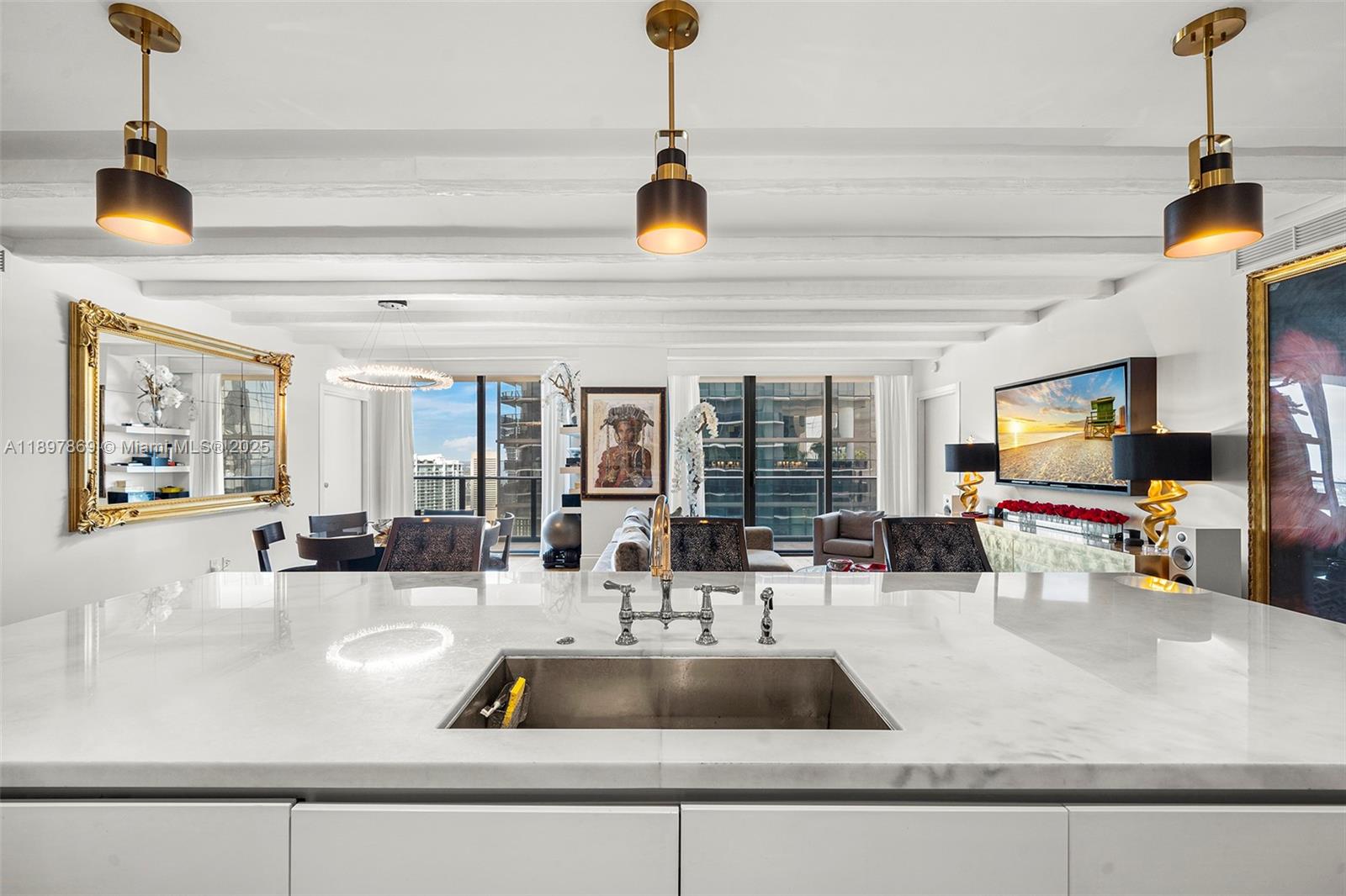 image Sls Lux Brickell7