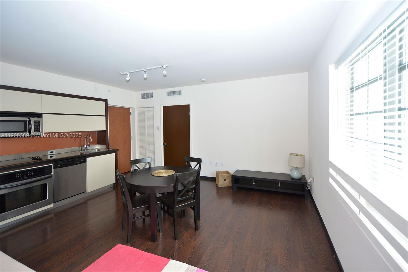 image Artecity Governor Condo1