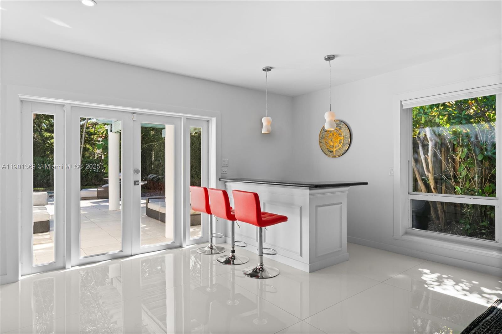 5055 N Bay Rd Miami Beach, FL 33140