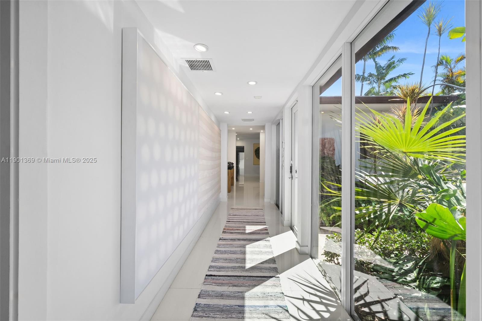 5055 N Bay Rd Miami Beach, FL 33140