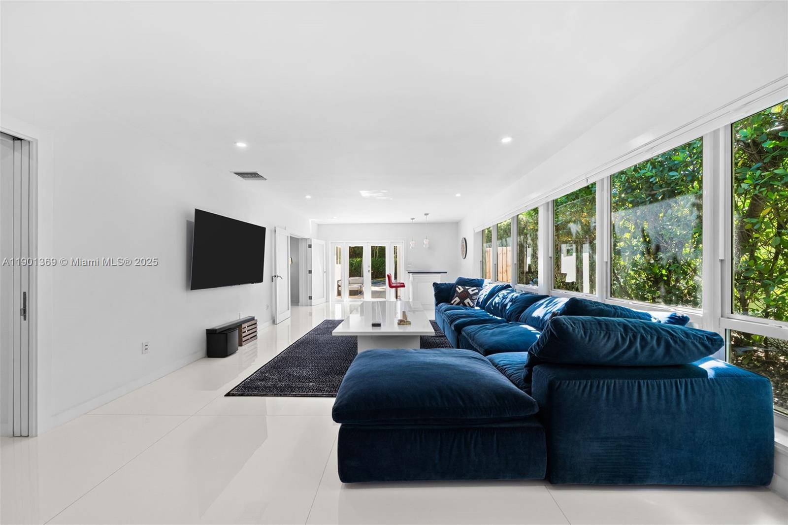 5055 N Bay Rd Miami Beach, FL 33140