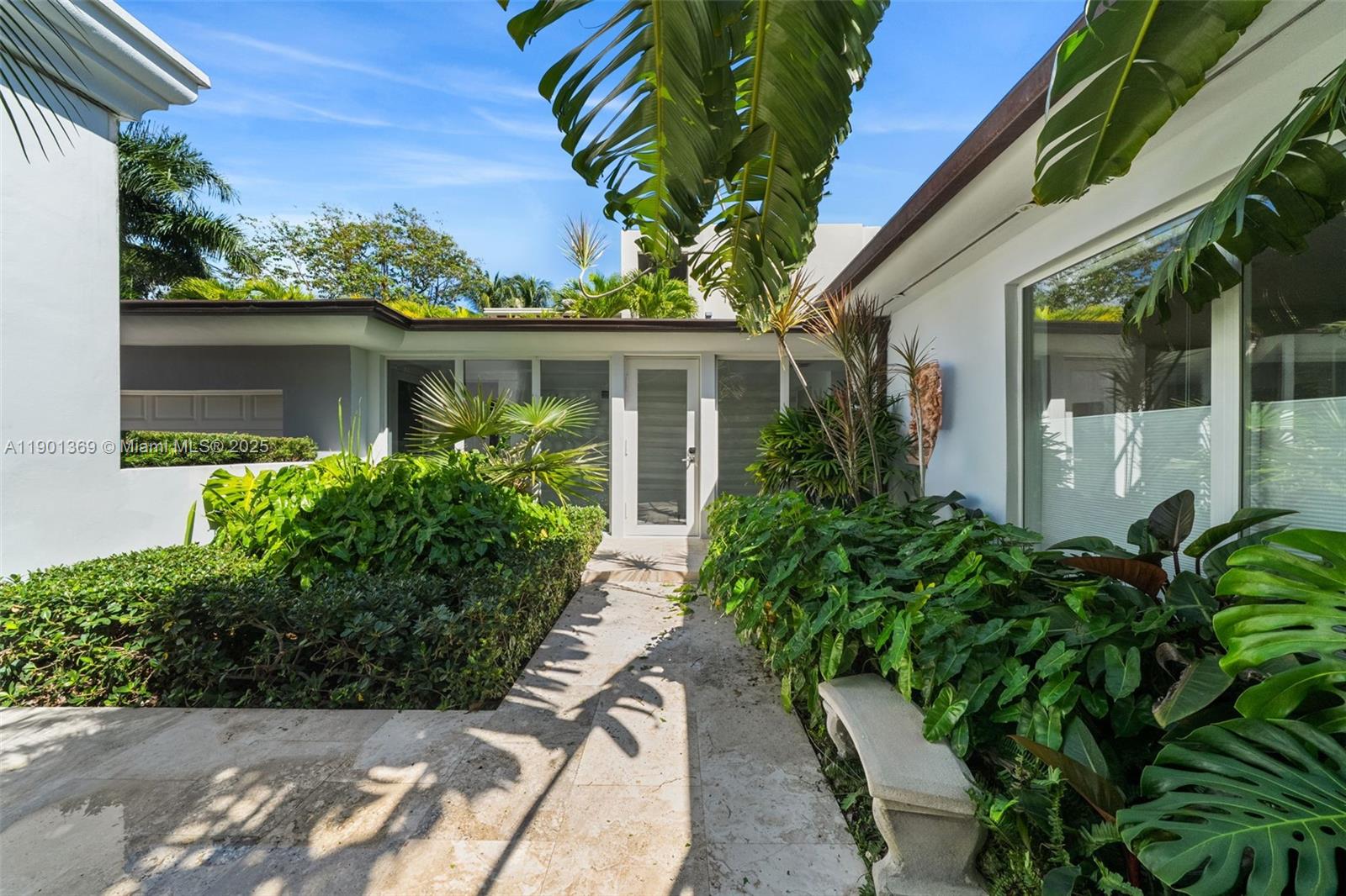 5055 N Bay Rd Miami Beach, FL 33140