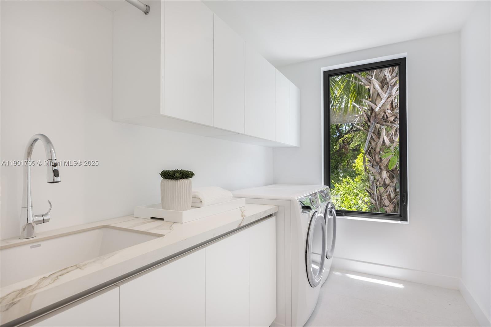 84 SW 28th Rd #4 Miami, FL 33129