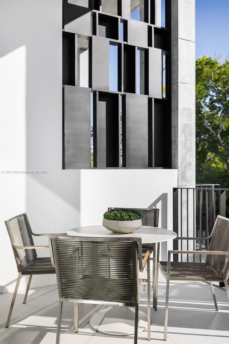 84 SW 28th Rd #4 Miami, FL 33129