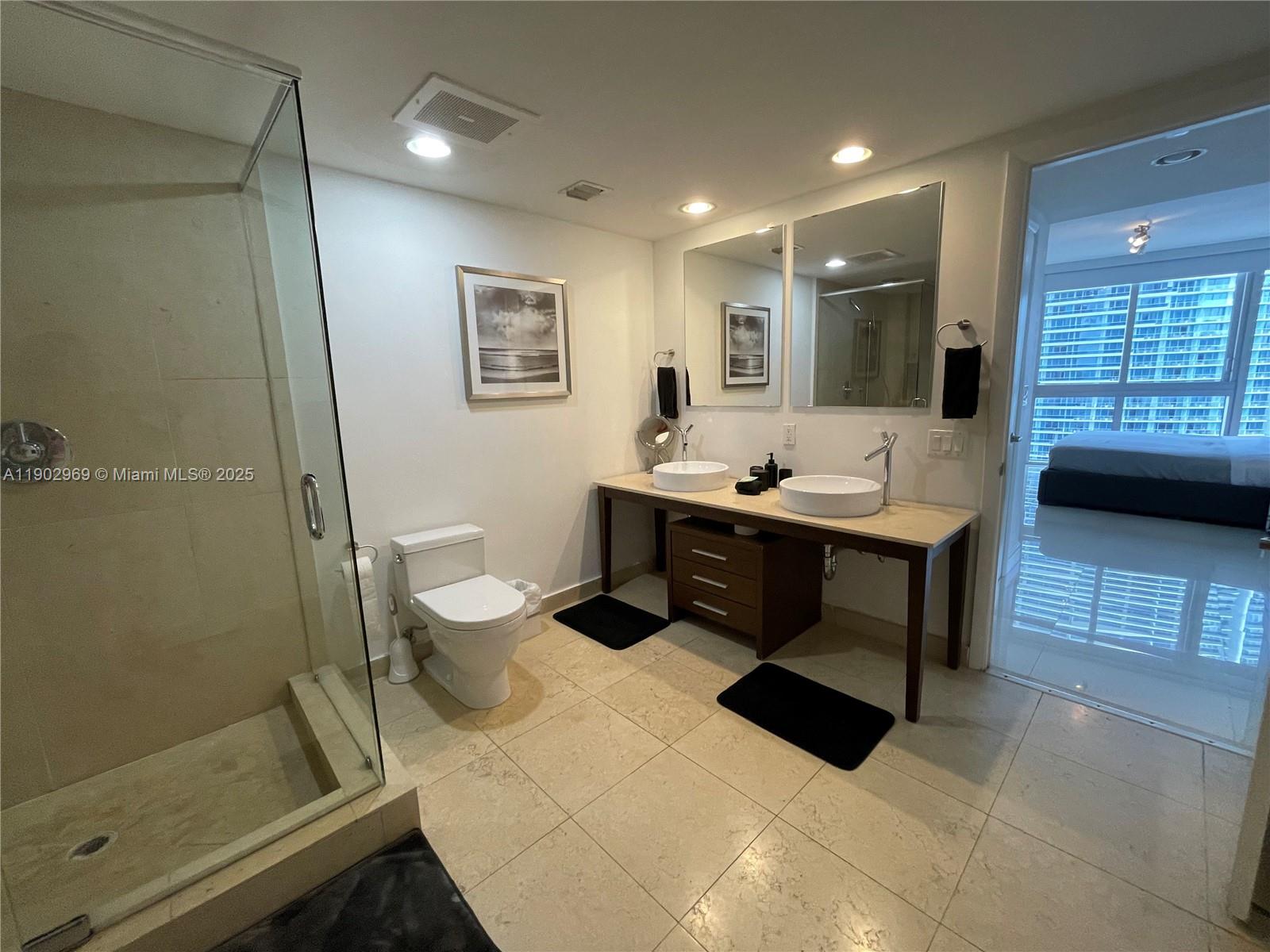image Icon Brickell9