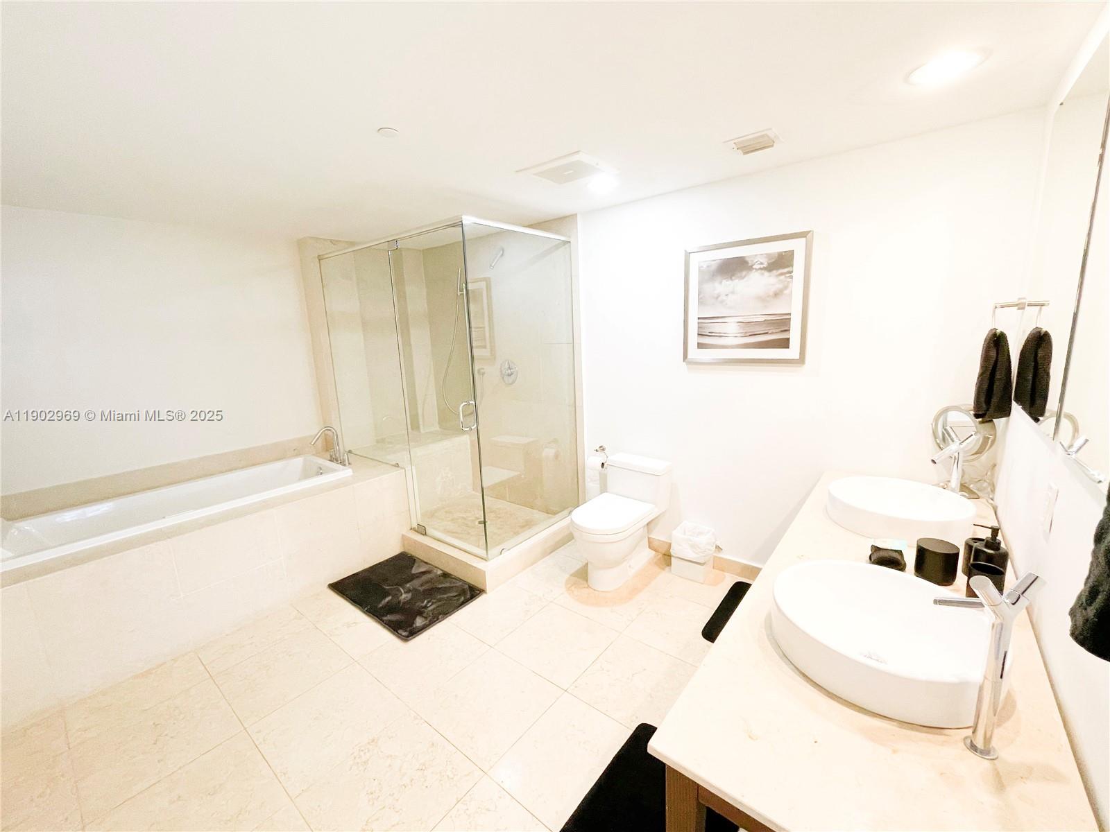 image Icon Brickell10