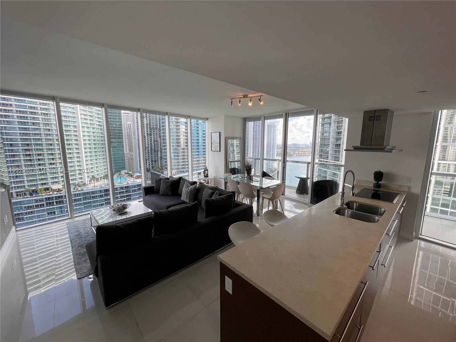 image Icon Brickell14
