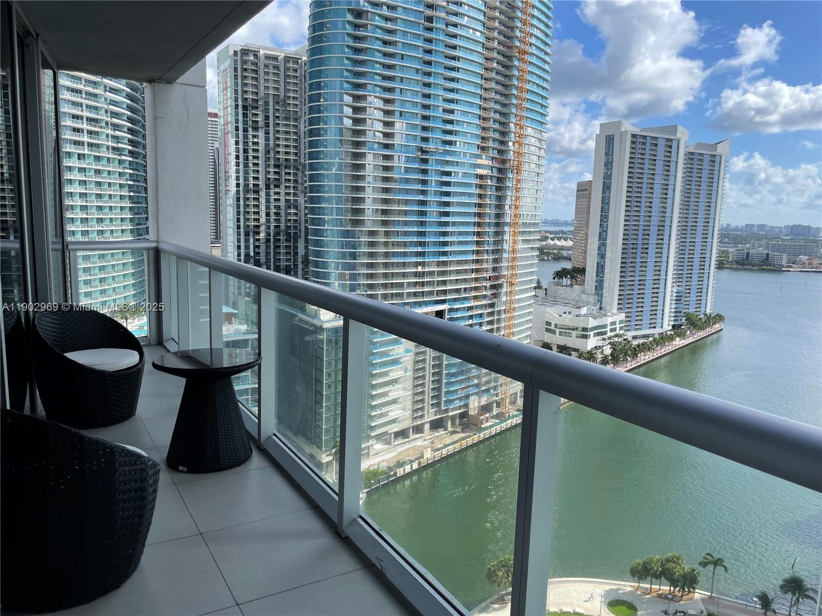 image Icon Brickell16