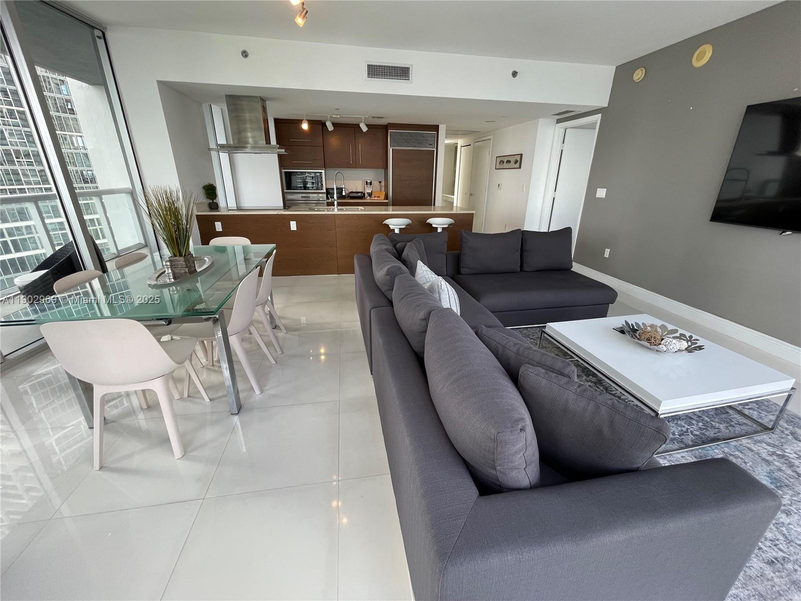 image Icon Brickell5