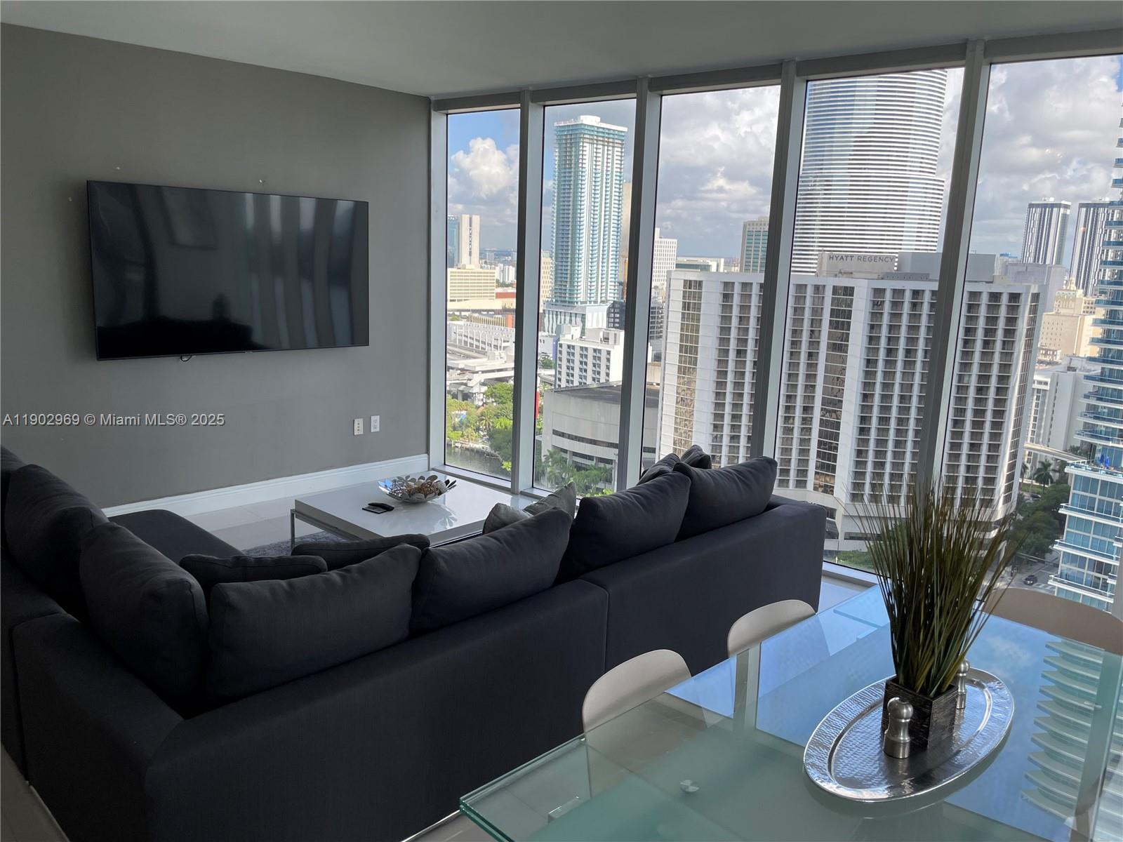 image Icon Brickell6