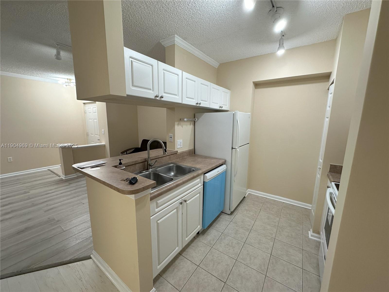 image Porto Bellagio Condo13