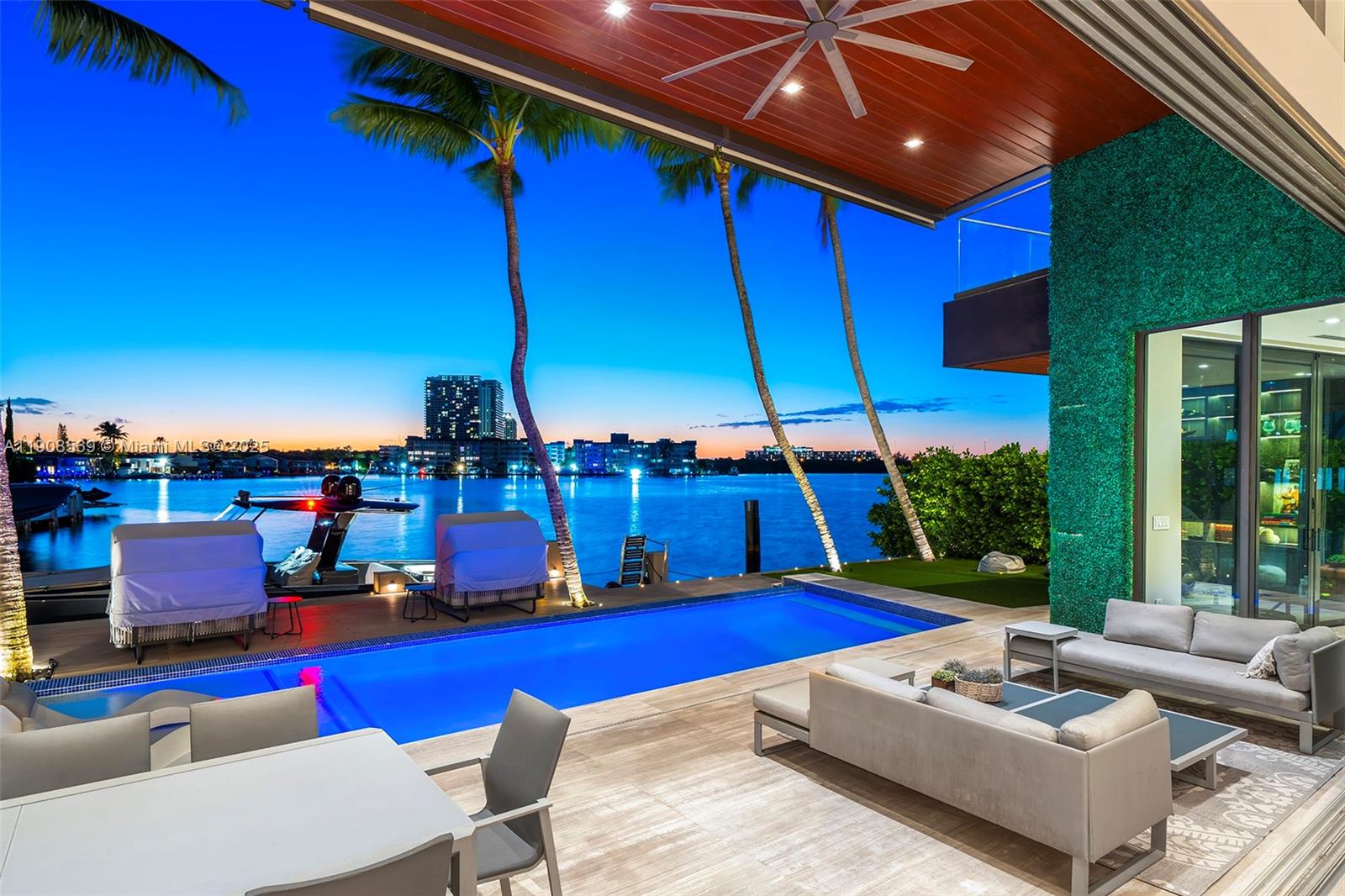 16470 NE 30th Ave North Miami Beach, FL 33160